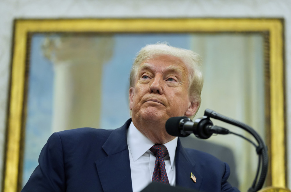 Tramp najavio nove carine od 100 odsto