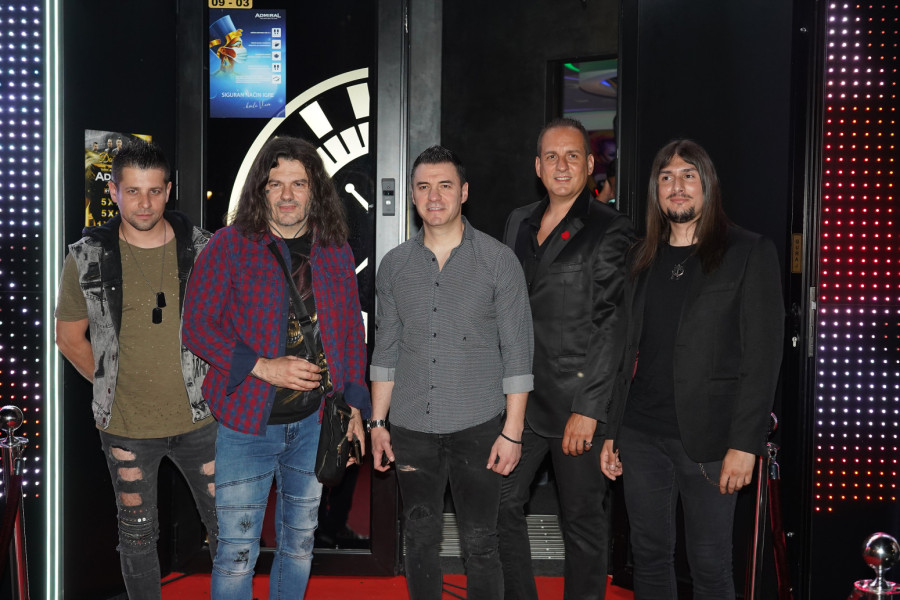 Oglasio se Amadeus bend: Otkazani svi nastupi