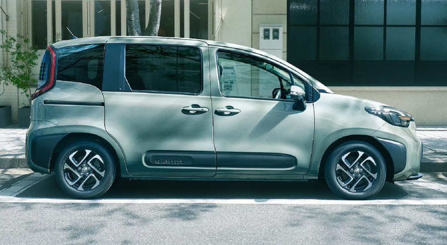 Ova Toyota se za minut pretvara u dnevnu sobu, kancelariju ili spavaću sobu! FOTO/VIDEO