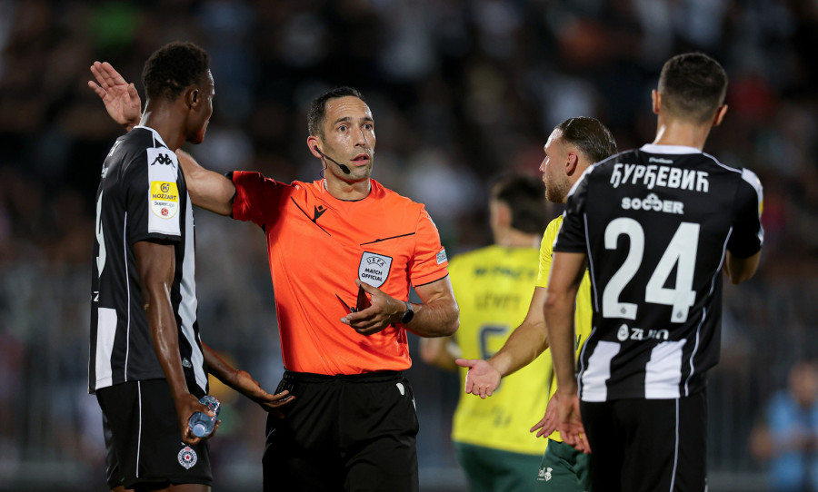 Blagojević: Fudbal je pokazao suroviju stranu, ali ne predajemo se!