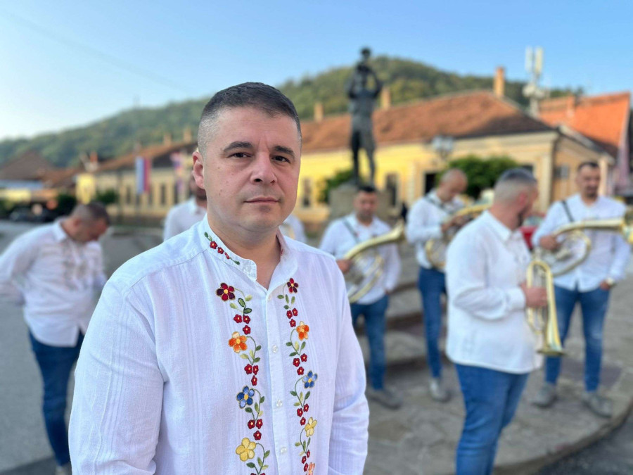 Poranili, zoru prevarili: Odbrojavaju minute do početka, spremni za najveći događaj FOTO