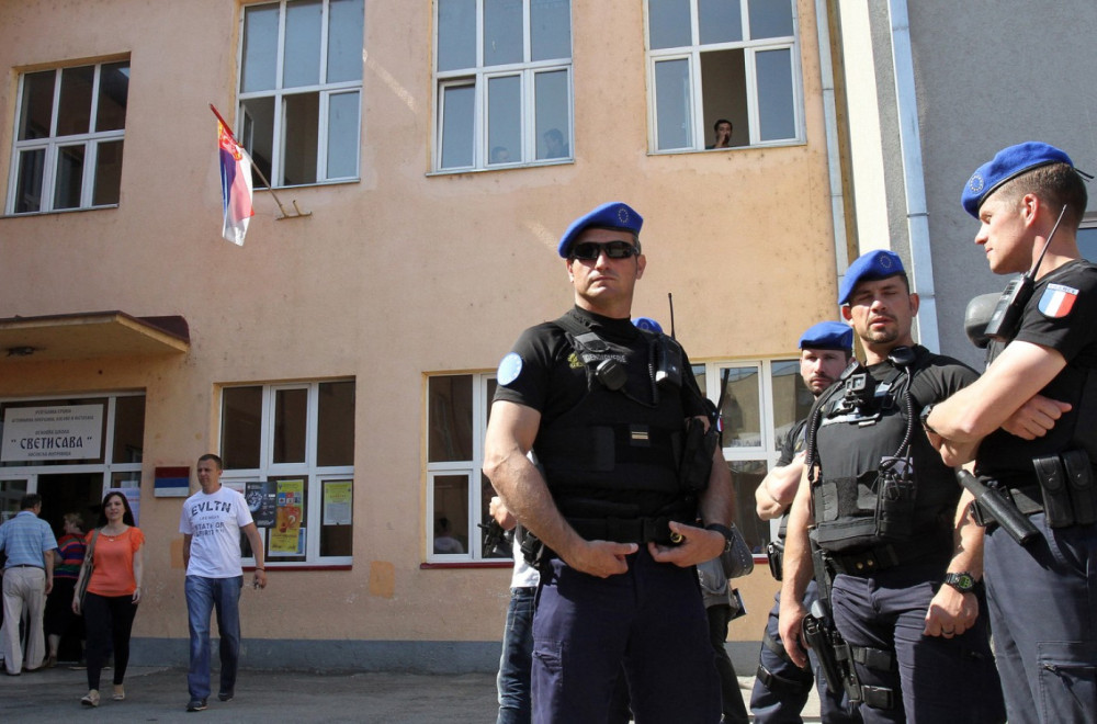 Inspektori opštine Severna Mitrovica zatvorili objekat "Službenog glasnika"