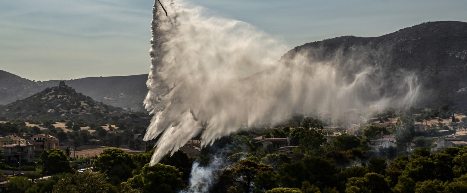 Besne požari na Sitoniji: Zatvoreni putevi na Halkidikiju, a evo gde je zabranjen saobraćaj
