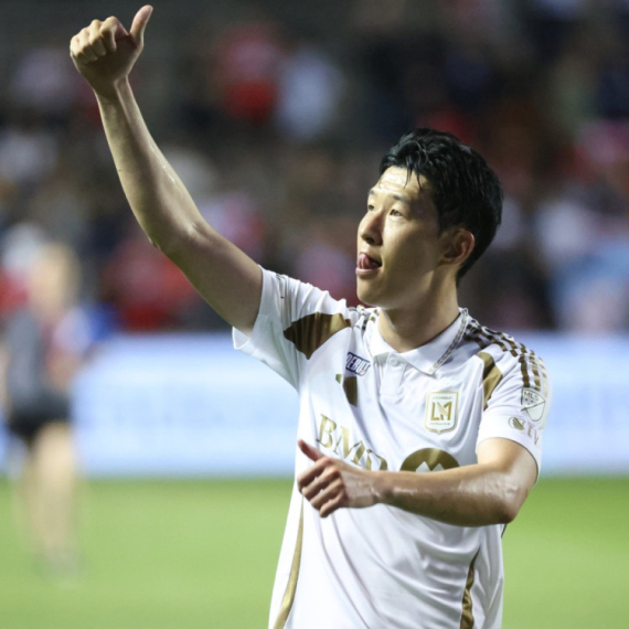 Son već pravi razliku u "ligi penzionera" – zaradio penal "na ime" VIDEO