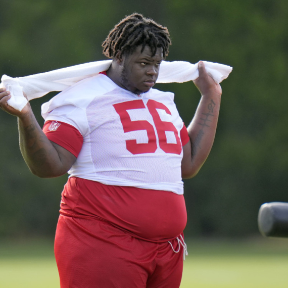 Zabranili mu da igra zbog prekomerne težine VIDEO