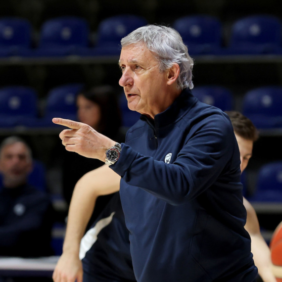 Pešiću i dalje teško pada debakl: "Čuj ja krivac? Ko ste vi?! Ne dozvoljavam da me šamaraju" VIDEO