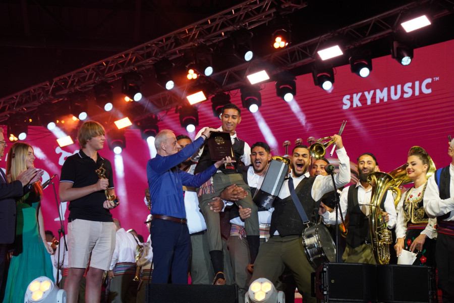 Ana Bekuta i Dragan Kojić Keba mega koncertom zatvorili Guča festival: Evo ko je odneo pobedu na 64. saboru