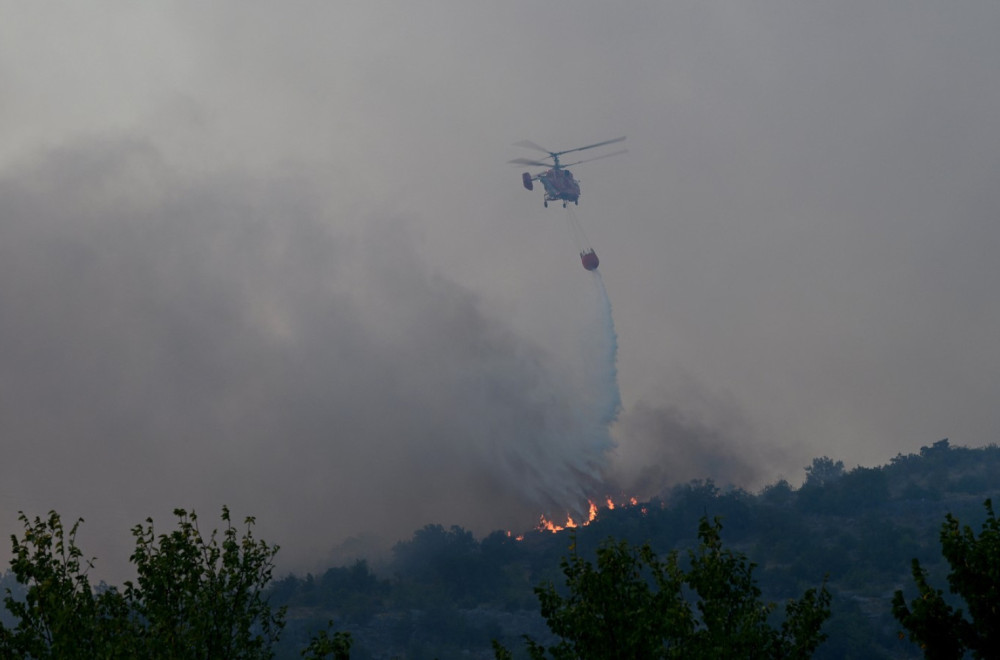 Besni požar kod Podgorice; Apokaliptične scene: "Oko nas je sve gorelo" FOTO/VIDEO