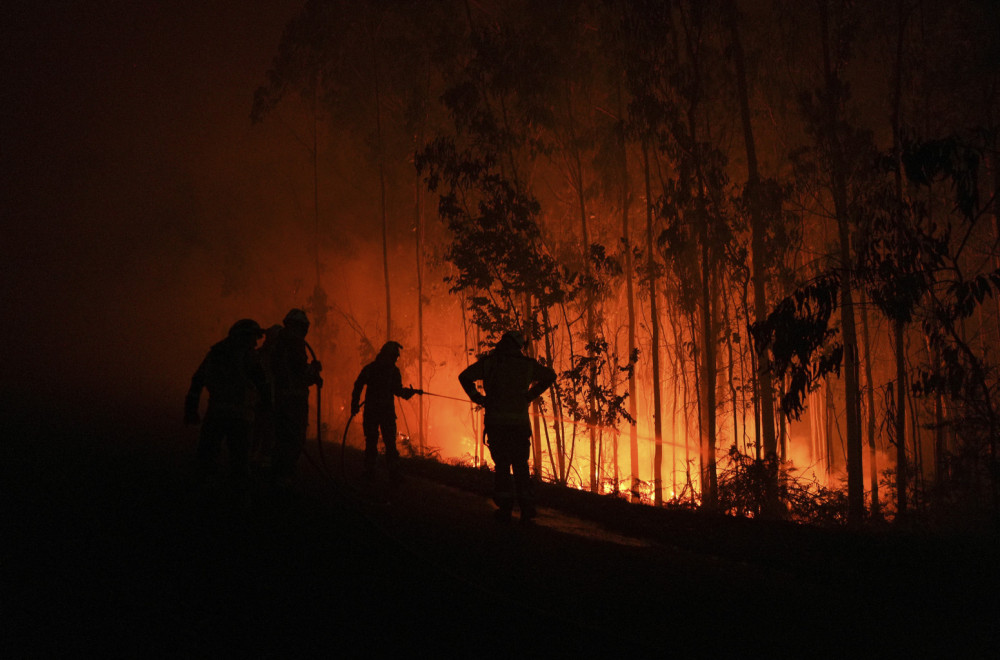 Gori Iberijsko poluostrvo: Temperature do 44 stepena, požari gutaju sela FOTO/VIDEO