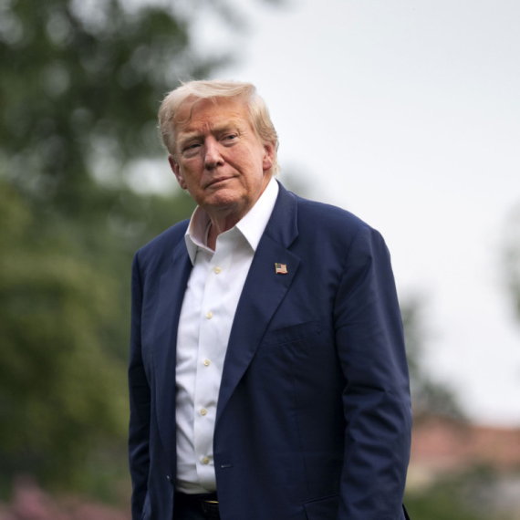 Oglasio se Tramp: Upravo sam razgovarao sa Sijem