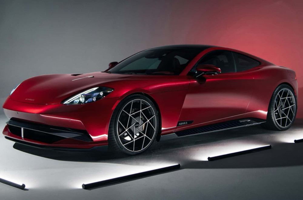 Novi Karma kupe ima više ekrana nego sedišta – i košta pravo malo bogatstvo FOTO