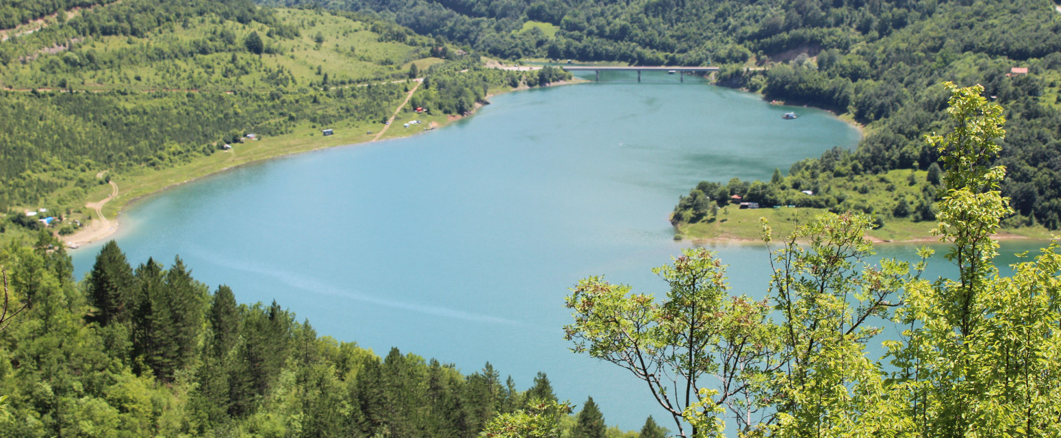"Srpsko more" za kojim su mnogi poludeli: Ima nestvarnu prirodu, a nalazi se na par sati od Beograda FOTO