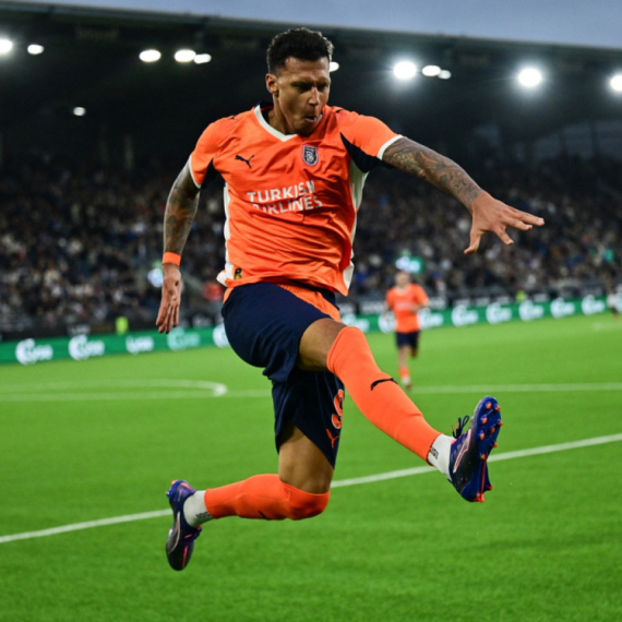 Zelke poslao Bašakšehir na korak od Lige konferencije