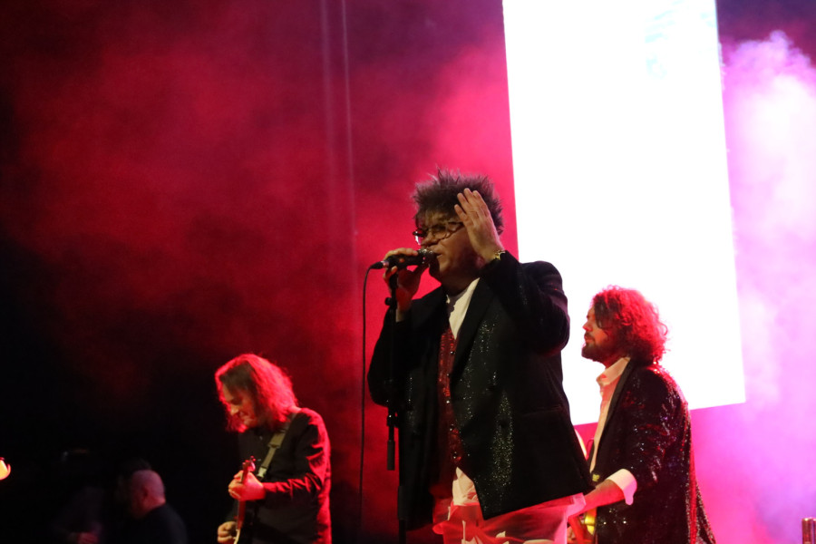 U skejt parku kod Ušća osvanuo mural posvećen grupi Crvena jabuka FOTO