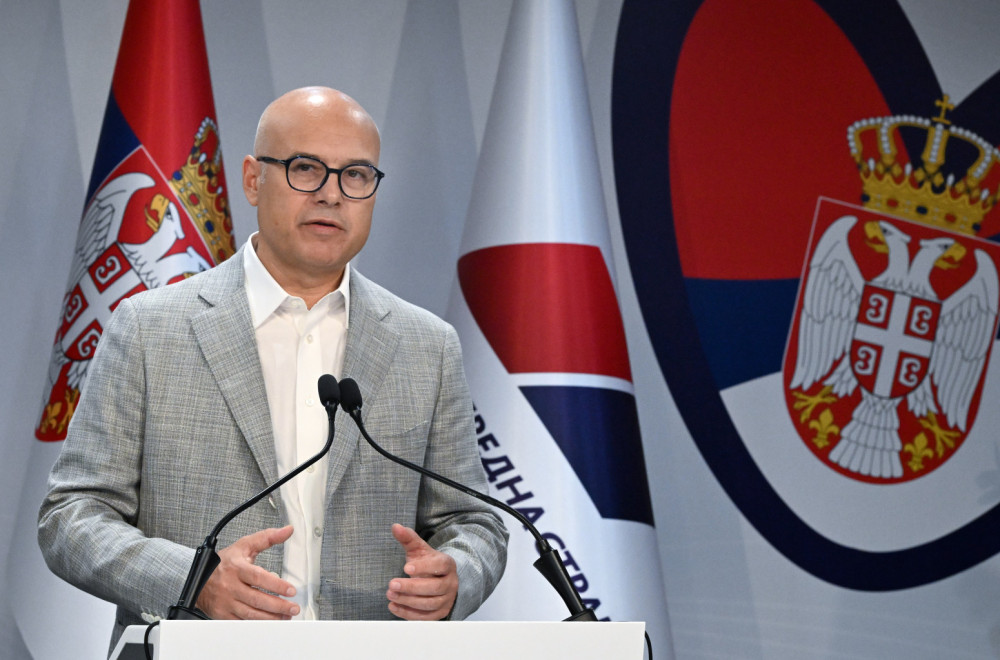 Vučević pozvao građane koji ne žele sukobe na mirna okupljanja širom Srbije