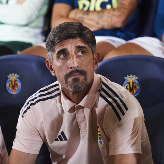 Gorak start za Paunovića