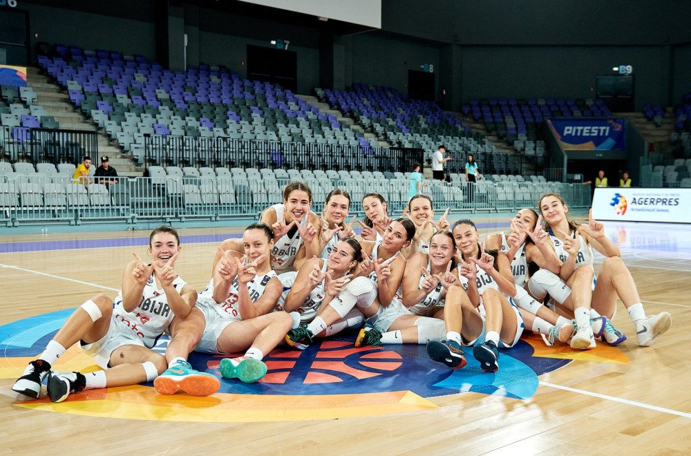 Kadetkinje sa +34 započele EP