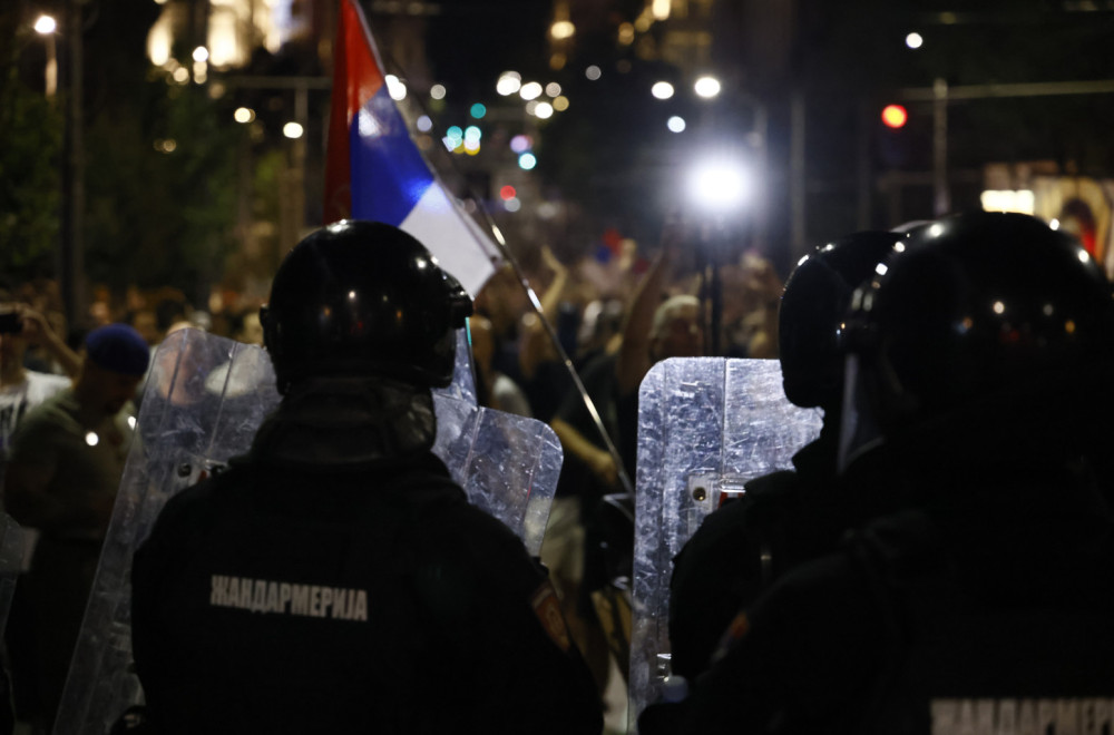 Non-pejper ili non-suverenitet?