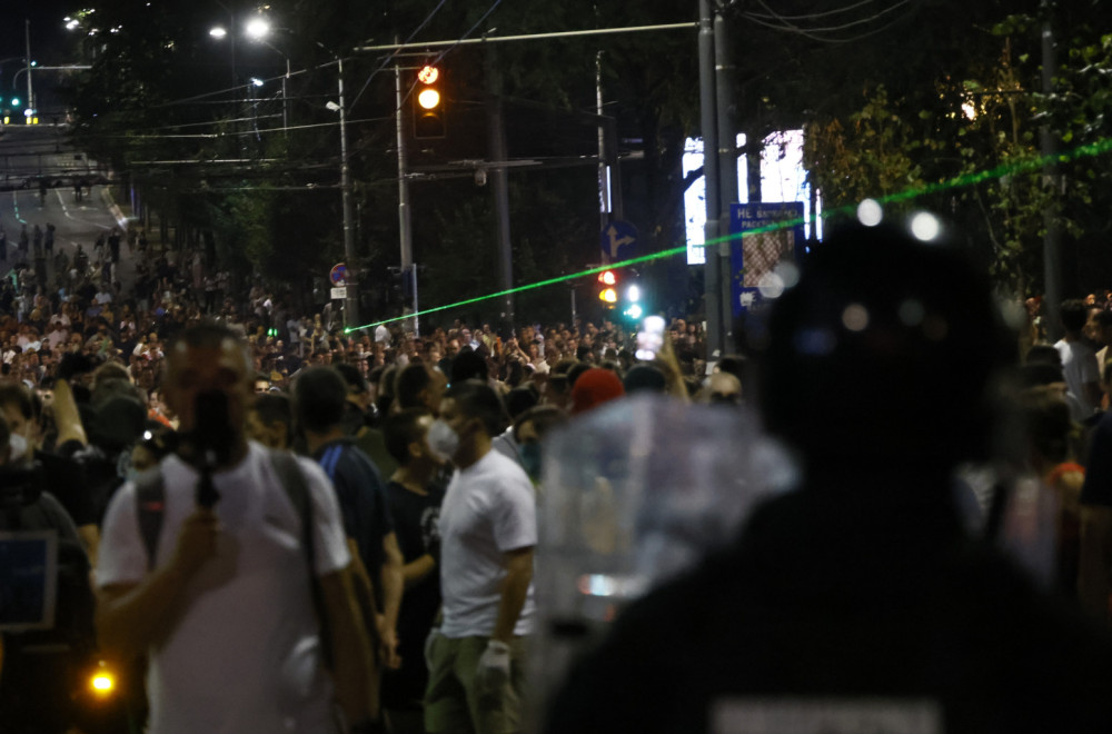 Brnabić: Blokaderi panično odbili Vučićev poziv na debatu, a išli su na noge strancima u Strazbur