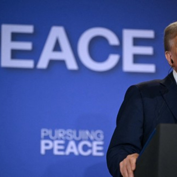 Trump: "Don't worry, there won't be a Third World War"