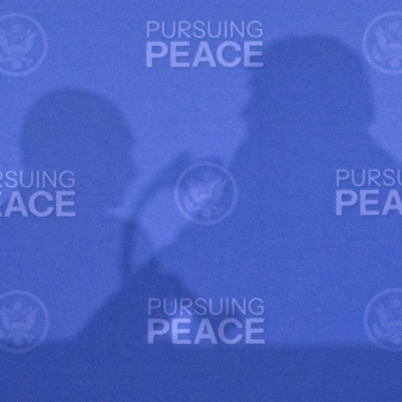 Samit u Budimpešti na staklenim nogama?