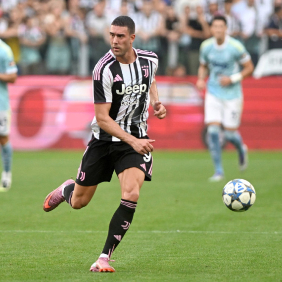 Italijani lansirali "bombu": Barselona ozbiljno "zagrizla" za Vlahovića