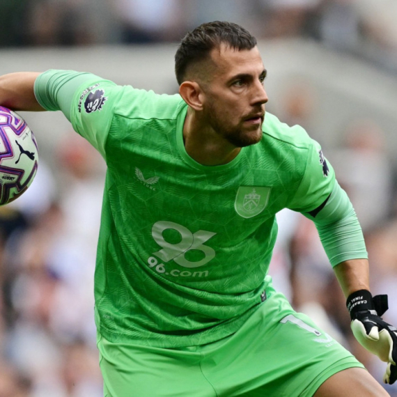 Golman Barnlija prva "žrtva" novog pravila Premijer lige