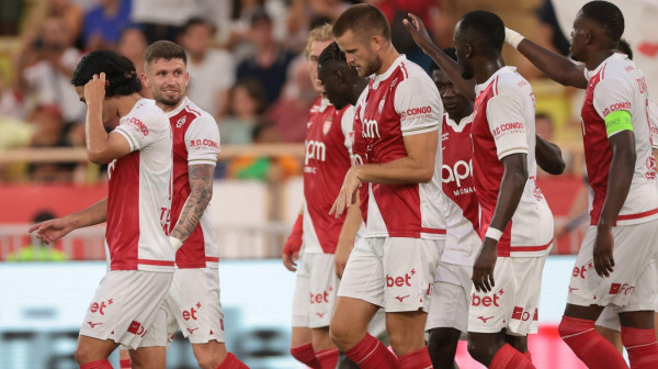 Monako siguran, minimalac Liona