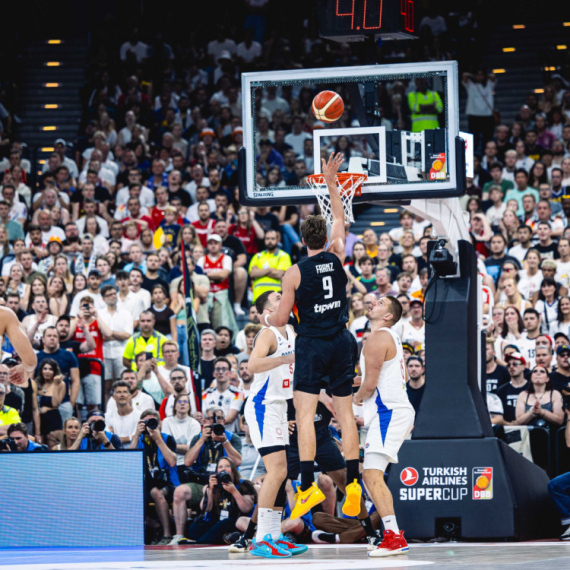 Čitaoci B92.sport: Srbija vrlo dobra – Jović odličan, Tristanu jaka četvorka FOTO