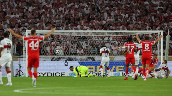 Kejn načeo, Luis Dijas dokusurio "švabe" u Superkupu Nemačke VIDEO