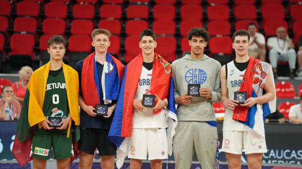 Zemlja košarke – Kusturica MVP, sa njim i Bjelica u prvoj petorci Evrobasketa!