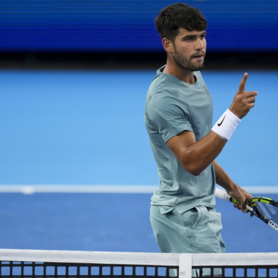 Alkaras počistio Zvereva i zakazao finale sa Sinerom! VIDEO