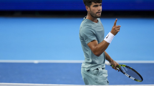 Alkaras počistio Zvereva i zakazao finale sa Sinerom! VIDEO