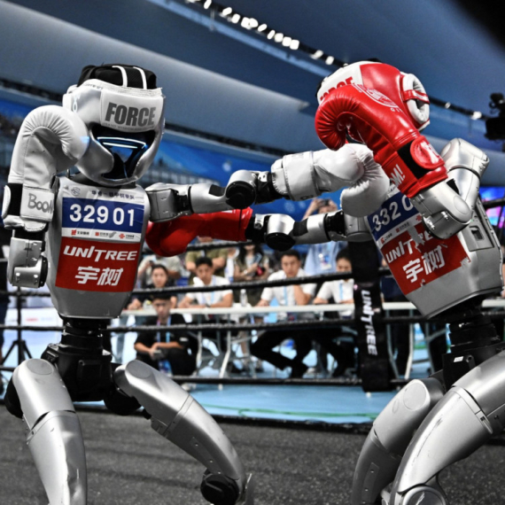 Nespretni ali uporni: Počele prve Svetske igre humanoidnih robota FOTO/VIDEO