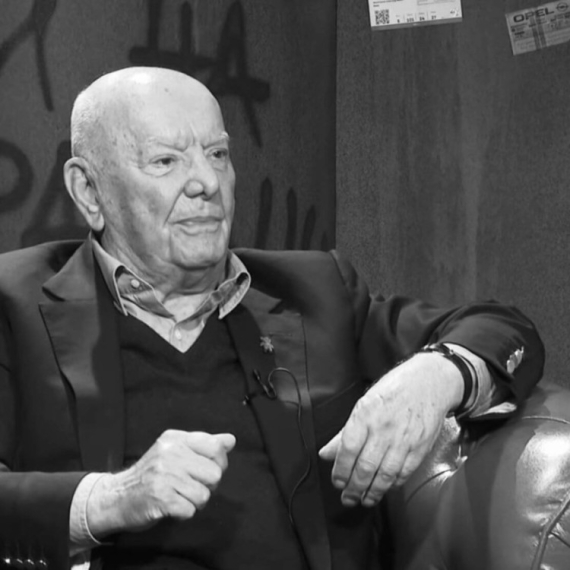 Zvezda se oprostila od Den Tane