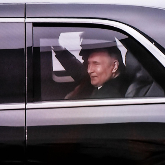 Zašto je Putin ušao u Trampovu "Zver"? FOTO/VIDEO