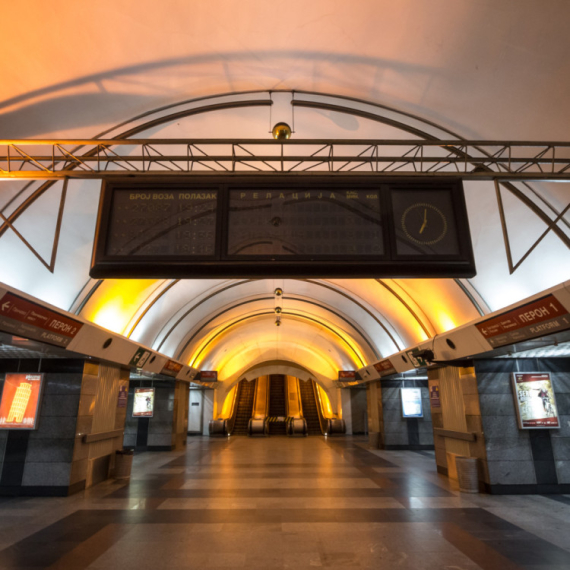 U planu rekonstrukcija perona na stanici Vukov spomenik