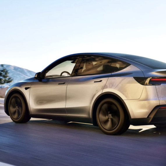 Kazna koju nije očekivao: Optužio Teslu za prekoračenje brzine – sud mu oduzeo vozačku