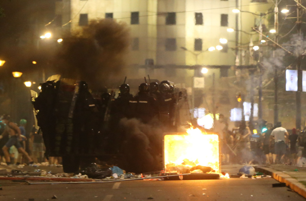 Hrvatski mediji i NATO poručuju: Moramo zapaliti Beograd kao Kijev 2014, Srbija će dobiti Majdan i rat