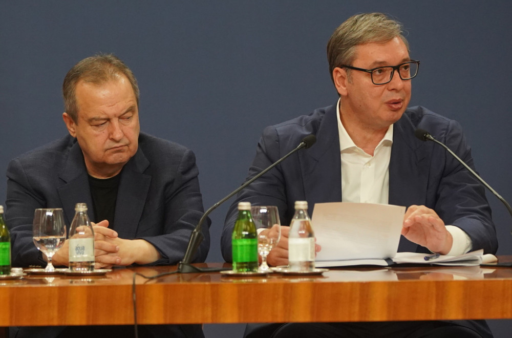 Vučić "oterao" Dačića u bolnicu; Evo šta se dešavalo pre komemoracije u Skupštini Srbije