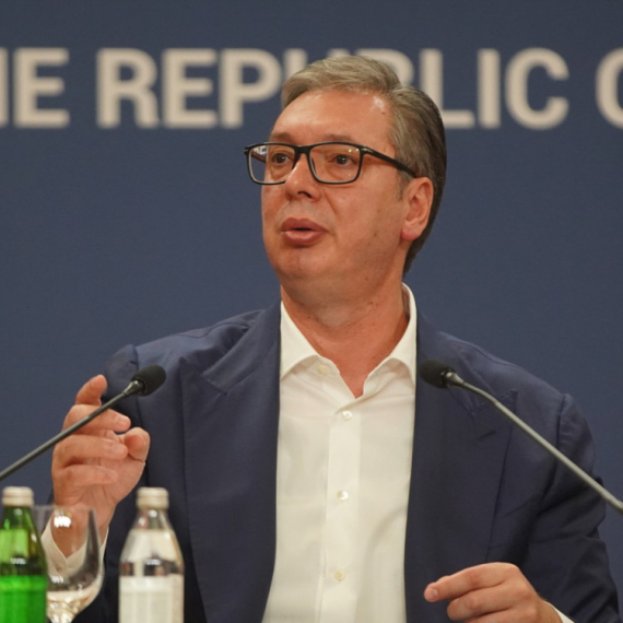 Vučić: U narednih sedam do deset dana predstaviću novi program pomoći