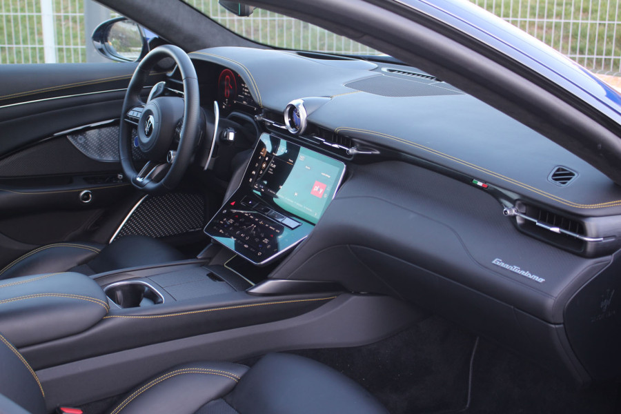 Test: Maserati GranTurismo Trofeo – Neptunova prevlast