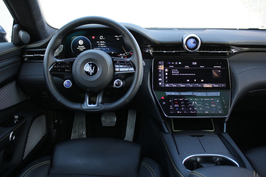 Test: Maserati GranTurismo Trofeo – Neptunova prevlast