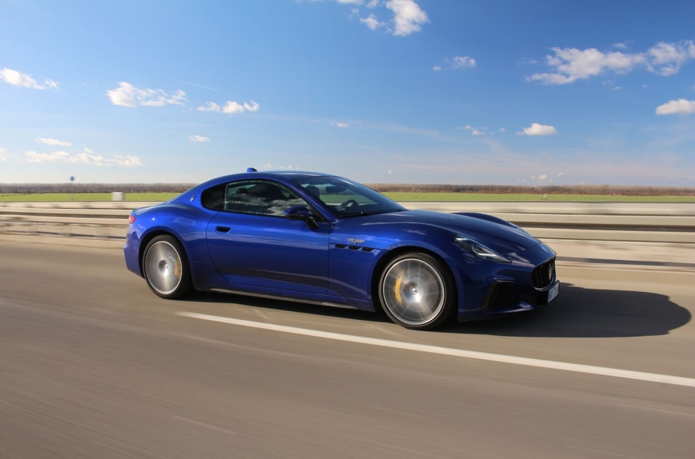 Test: Maserati GranTurismo Trofeo – Neptunova prevlast