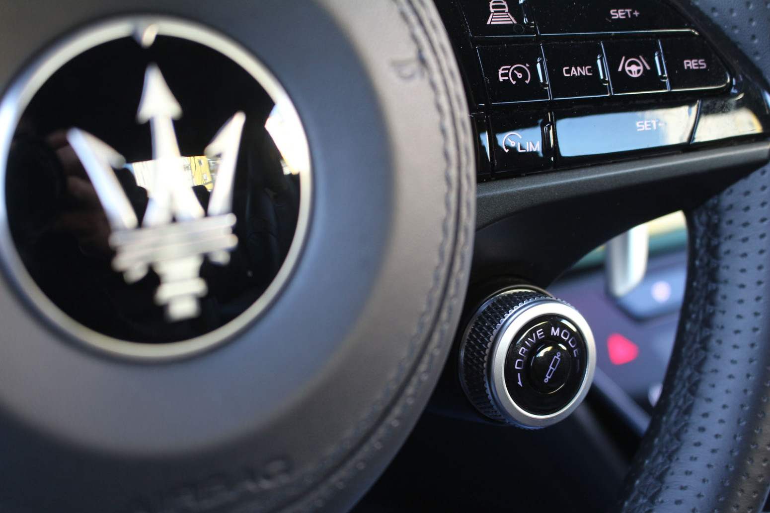 Test: Maserati GranTurismo Trofeo – Neptunova prevlast