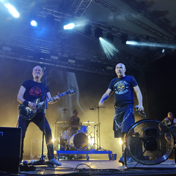 Art Front festival ponovo oživeo Mitrovicu - hiljade ljudi uživalo u muzici i posebnoj energiji