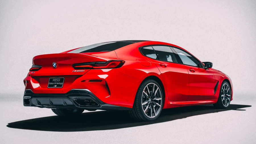 BMW se oprašta od Serije 8 limitiranom verzijom u kultnim bojama iz devedesetih FOTO