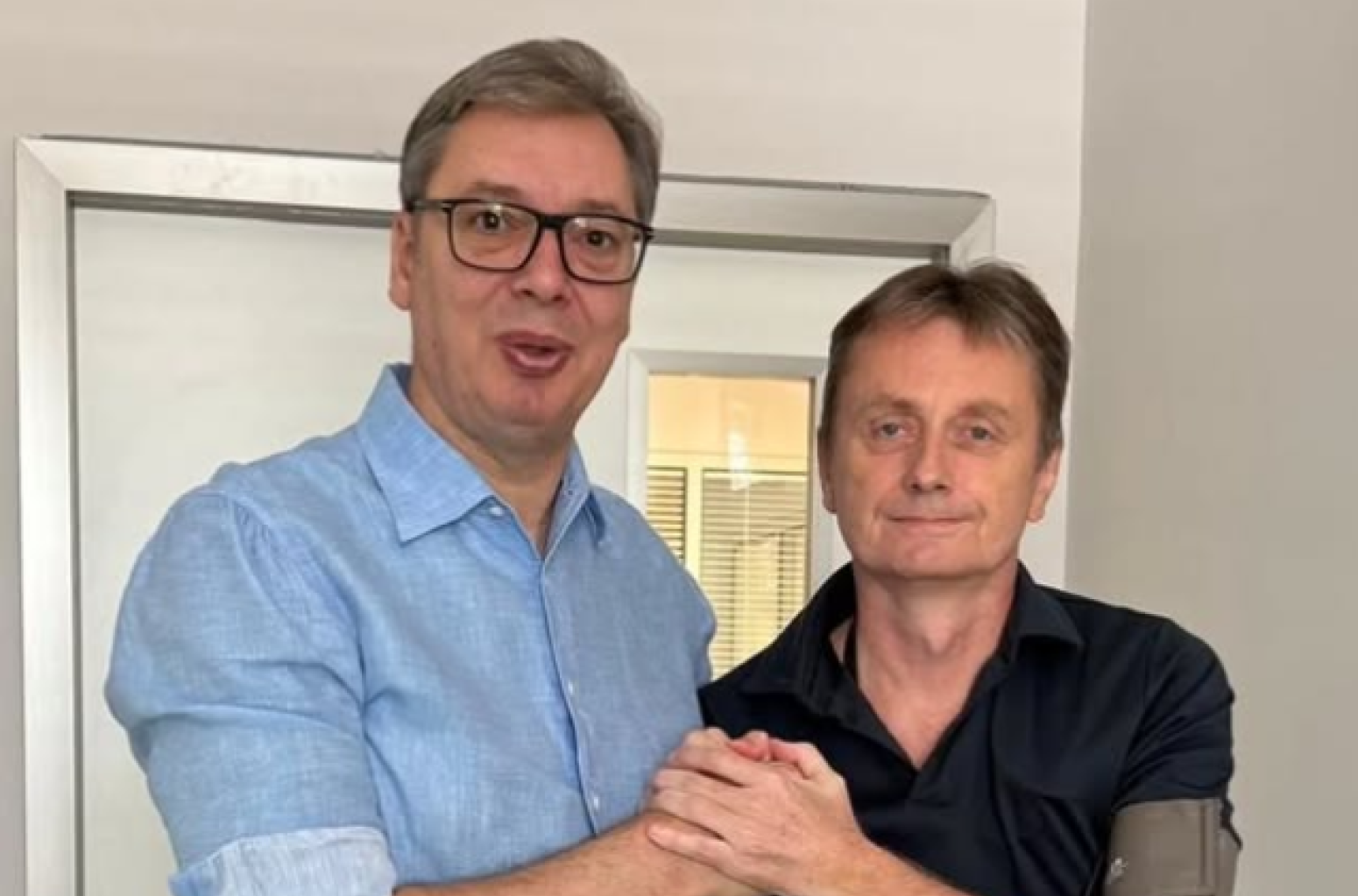 Vučić sa Glišićem: "Naš Darko upravo napušta bolnicu, za mesec dana vraća se redovnim dužnostima" FOTO