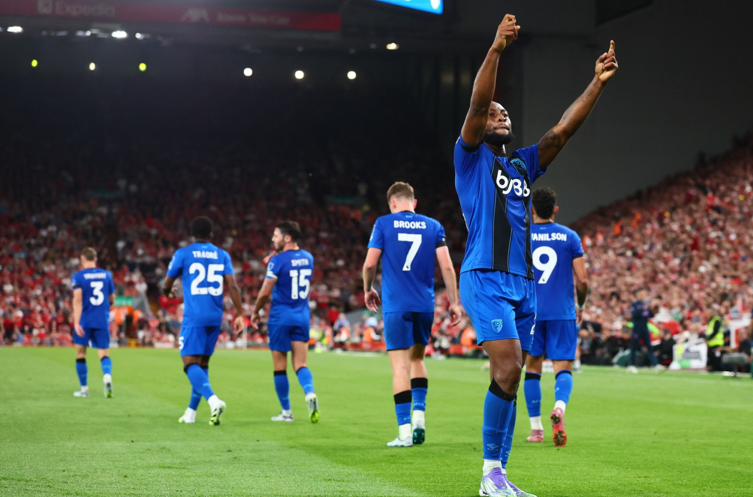 Navijaču Liverpula zabranjen ulazak na stadione zbog rasizma na Enfildu VIDEO