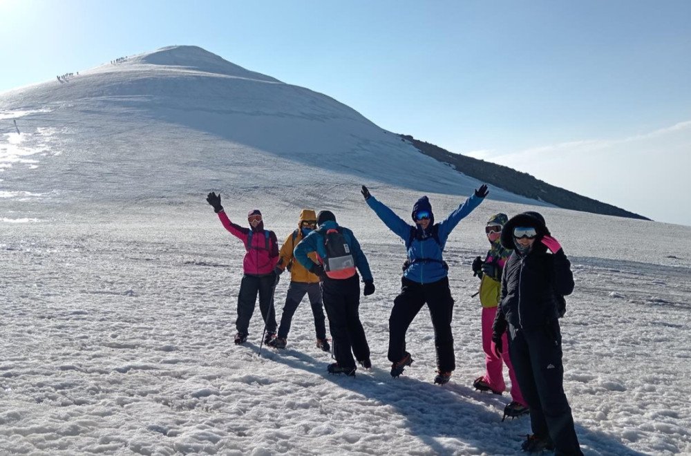 Neverovatan podvig hrabrih dama: Planinarke iz Užica pokorile najviši vrh Turske
